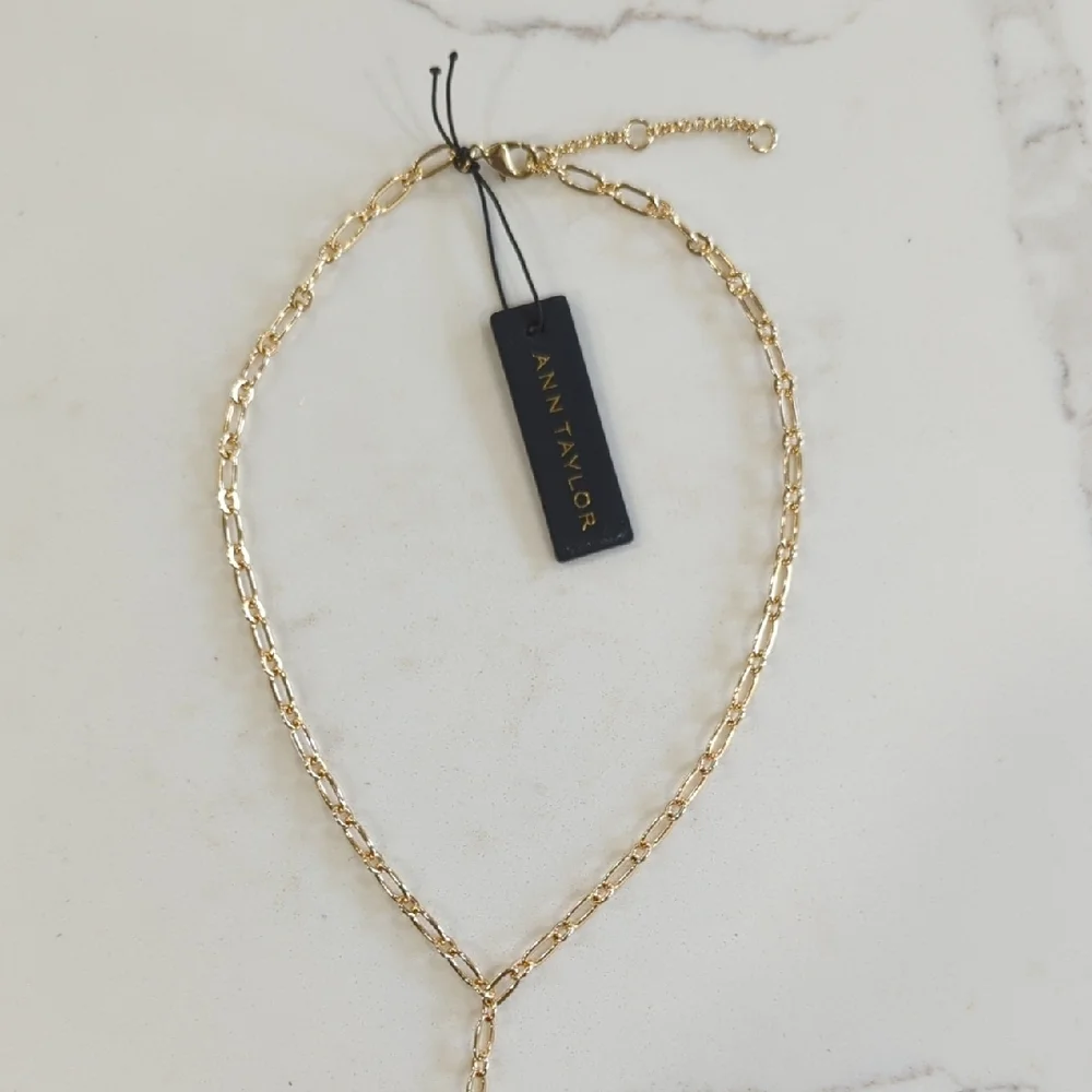 Ann Taylor Gold Link Lariat Necklace with Ring Drop - Picture 4 of 8